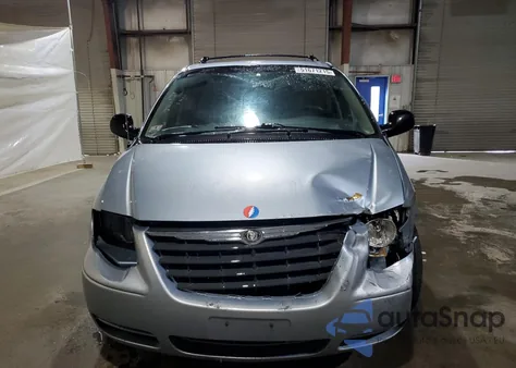 2005 Chrysler Town & Country Lx из США, поврежденный, VIN 2C4GP44R15R355167